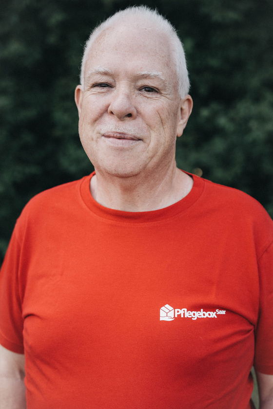 Roland Anschütz, Fahrer und Kommissionierer bei Pflegebox Saar